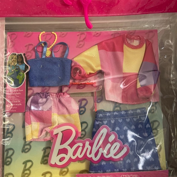 Barbie Pink and Blue Fashion Doll Set - Picture 4 of 5
